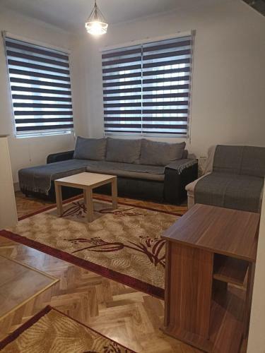 Pleasant And Sunny Apartment