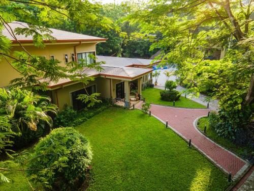 Hotel Rancho Haas