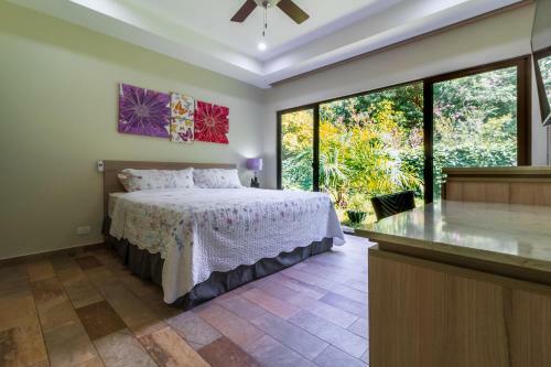 Hotel Rancho Haas