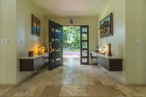 Hotel Rancho Haas