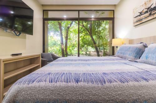 Hotel Rancho Haas