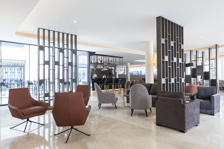 Hotel Bristol