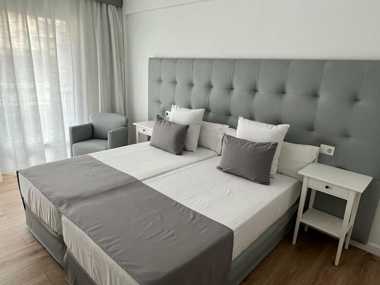 Hotel Fleming Playa Poniente By Punta 25