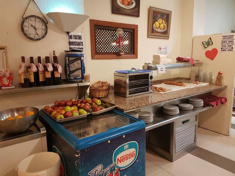 Hotel Mayna