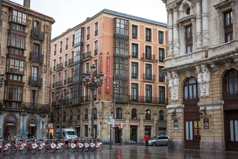 Hotel Petit Palace Arana Bilbao