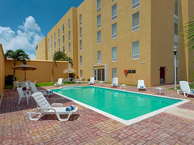 Hotel City Express Canc�n