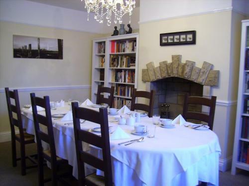 Bed & Breakfast Megstone House