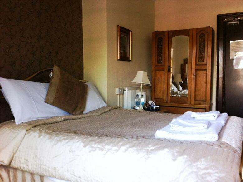 Georgian House Hotel