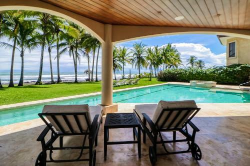 Casa Royal Palms