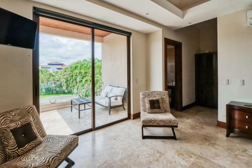 Casa Royal Palms