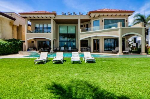 Casa Royal Palms