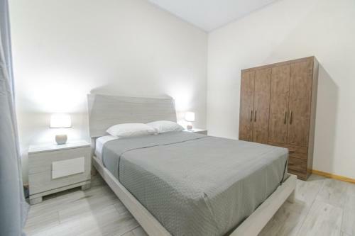 Rock Apartments,�abogados Mas�s Y Figuls