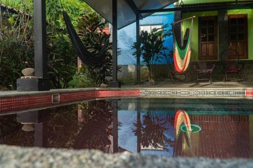 Villa Walk To The Beach, Chill By The Pool. Casa Sol!