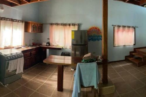 Villa Walk To The Beach, Chill By The Pool. Casa Sol!