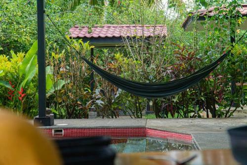 Villa Walk To The Beach, Chill By The Pool. Casa Sol!