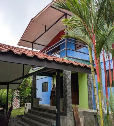 Villa Walk To The Beach, Chill By The Pool. Casa Sol!
