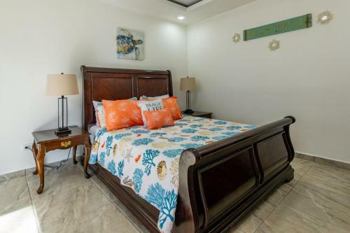 Brand-new 3-bedroom With Pool Near Beach