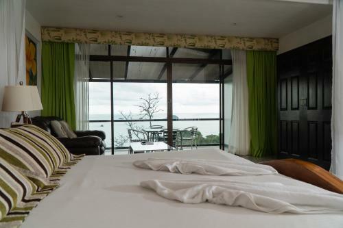 Hotel Oceans Two