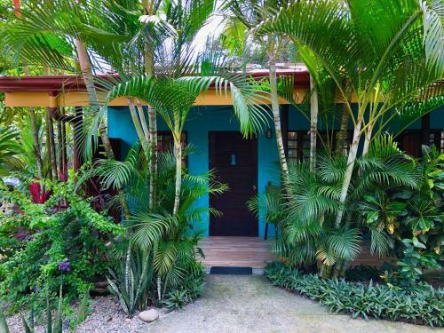 Hotel Cabinas D?val