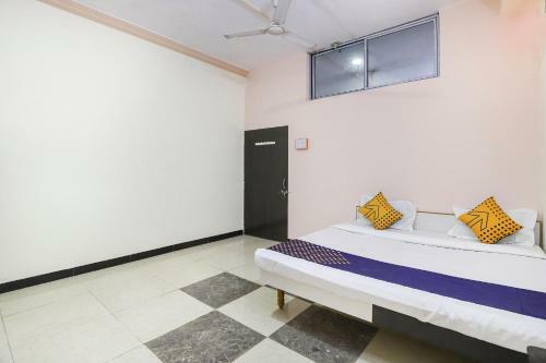 Spot On 67044 Hotel Kuber Guest House
