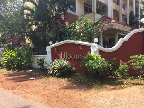 Villa Sun-kissed Holidays, Dabolim, Goa-emerald.