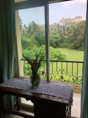 Villa Sun-kissed Holidays, Dabolim, Goa-emerald.