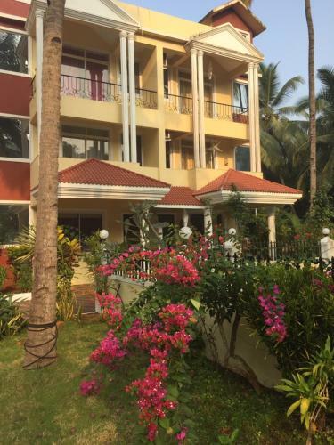 Villa Sun-kissed Holidays, Dabolim, Goa-emerald.