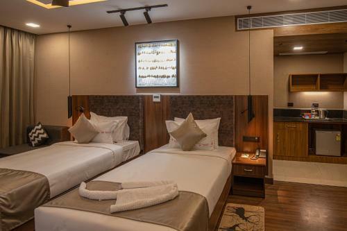Hotel Windstone Residency
