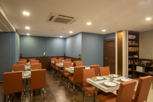 Hotel Windstone Residency