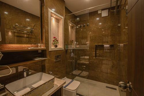 Hotel Windstone Residency
