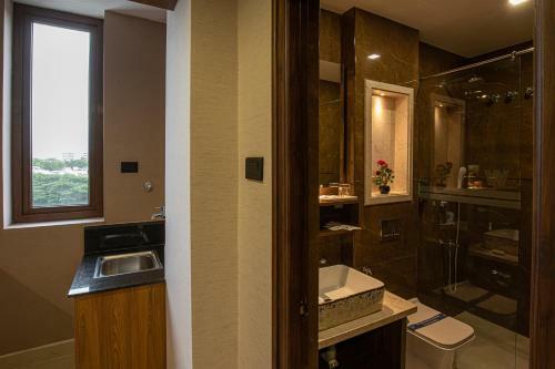 Hotel Windstone Residency
