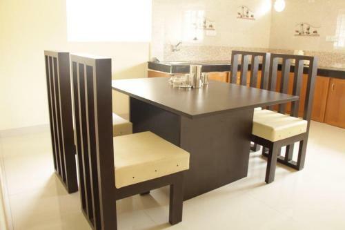 Baba House Service Apartment
