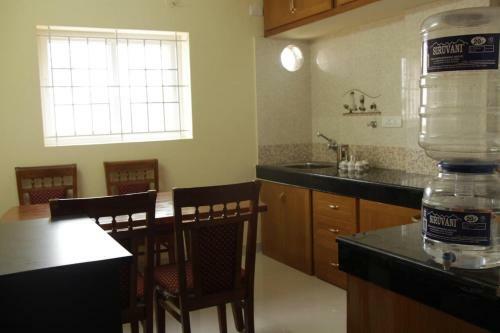 Baba House Service Apartment