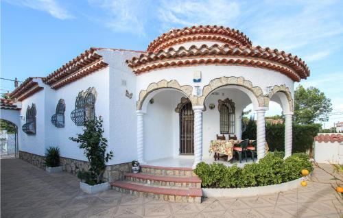 Amazing Home In Miami Platja With 2 Bedrooms