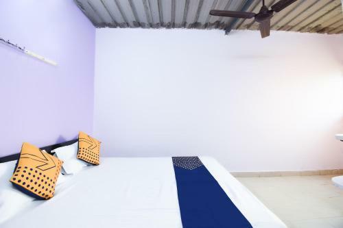 Spot On 64860 Hotel Fulora
