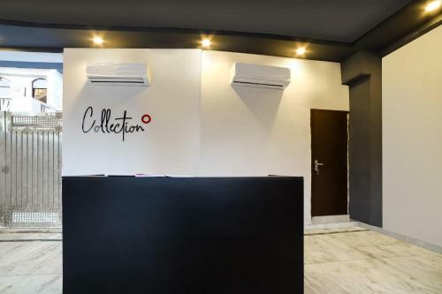 Hotel Collection O 39643 Chandan Hola Rd