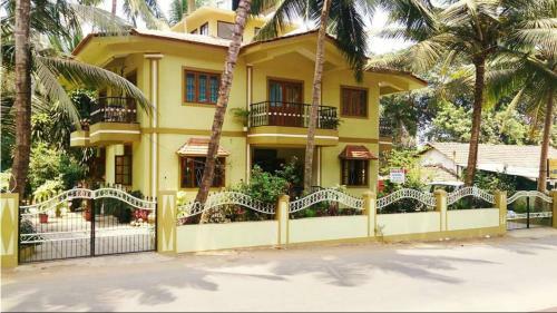 Hostal Ruth Holiday Home