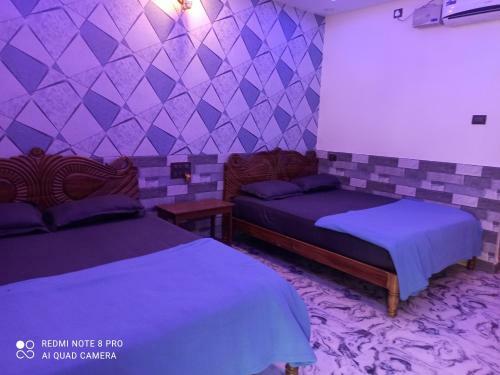 Hostal Richard Residency