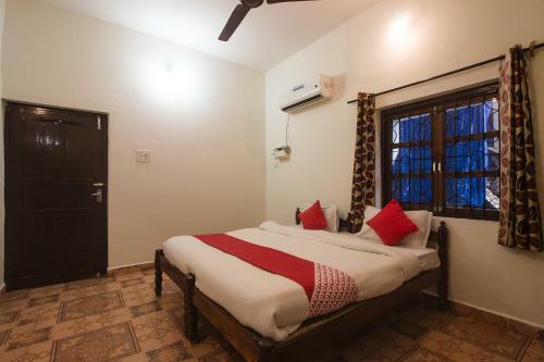 Hotel Oyo 10035 Calangute Turista