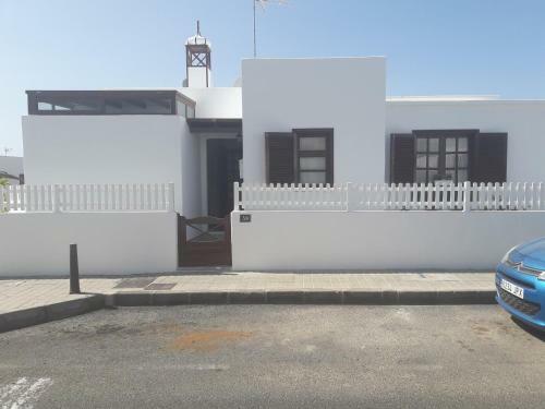 Villa Corona Roses