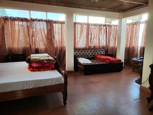 Hostal Viramma House