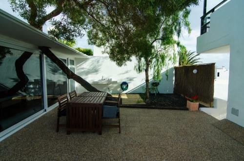 Villa Sorondongo Beach & Garden