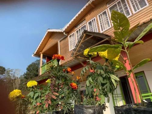 Lamahatta Village Resort