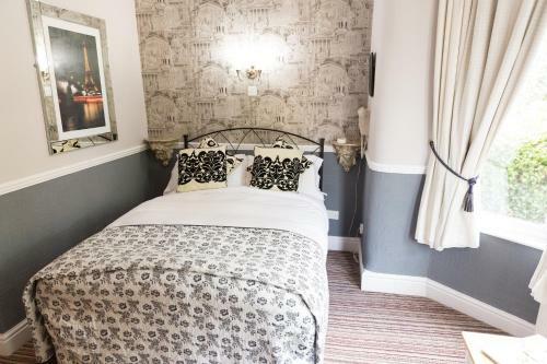 Hostal The Ascott