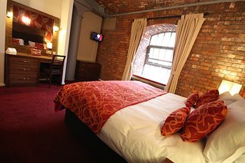 The Place Aparthotel