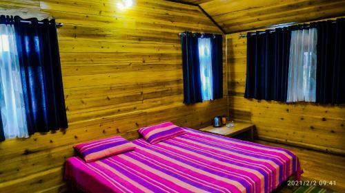 Solitude In Himalayas, Villa
