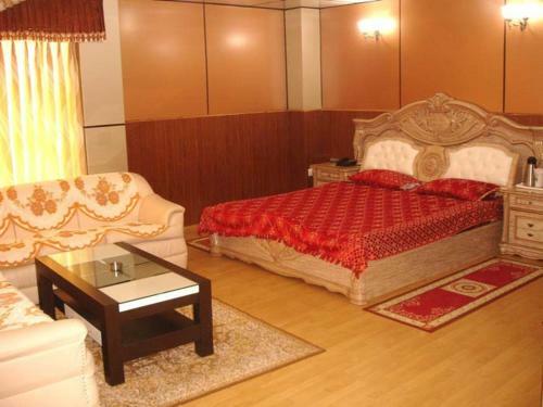 Hotel Crystal Palace Dhanaulti