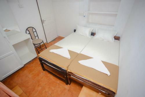 X Hostel