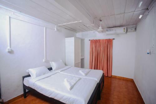 X Hostel