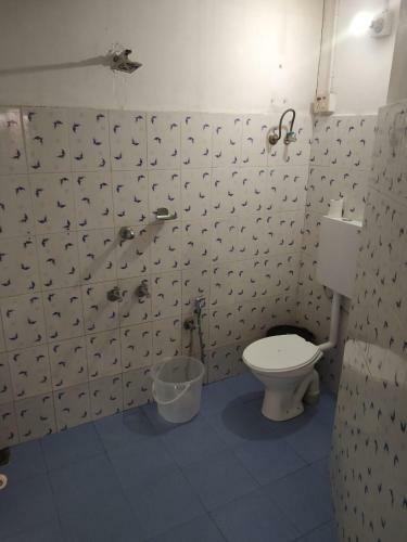 X Hostel